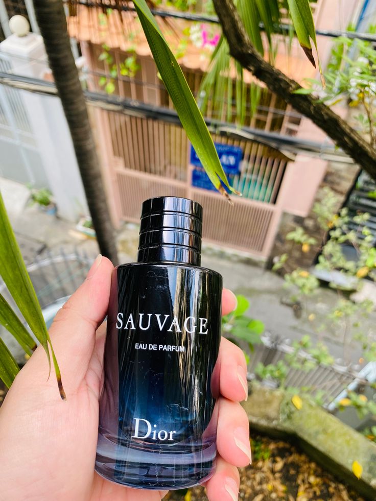 PERFUME Dior Sauvage IMPORTADO LACRADO - 100ml